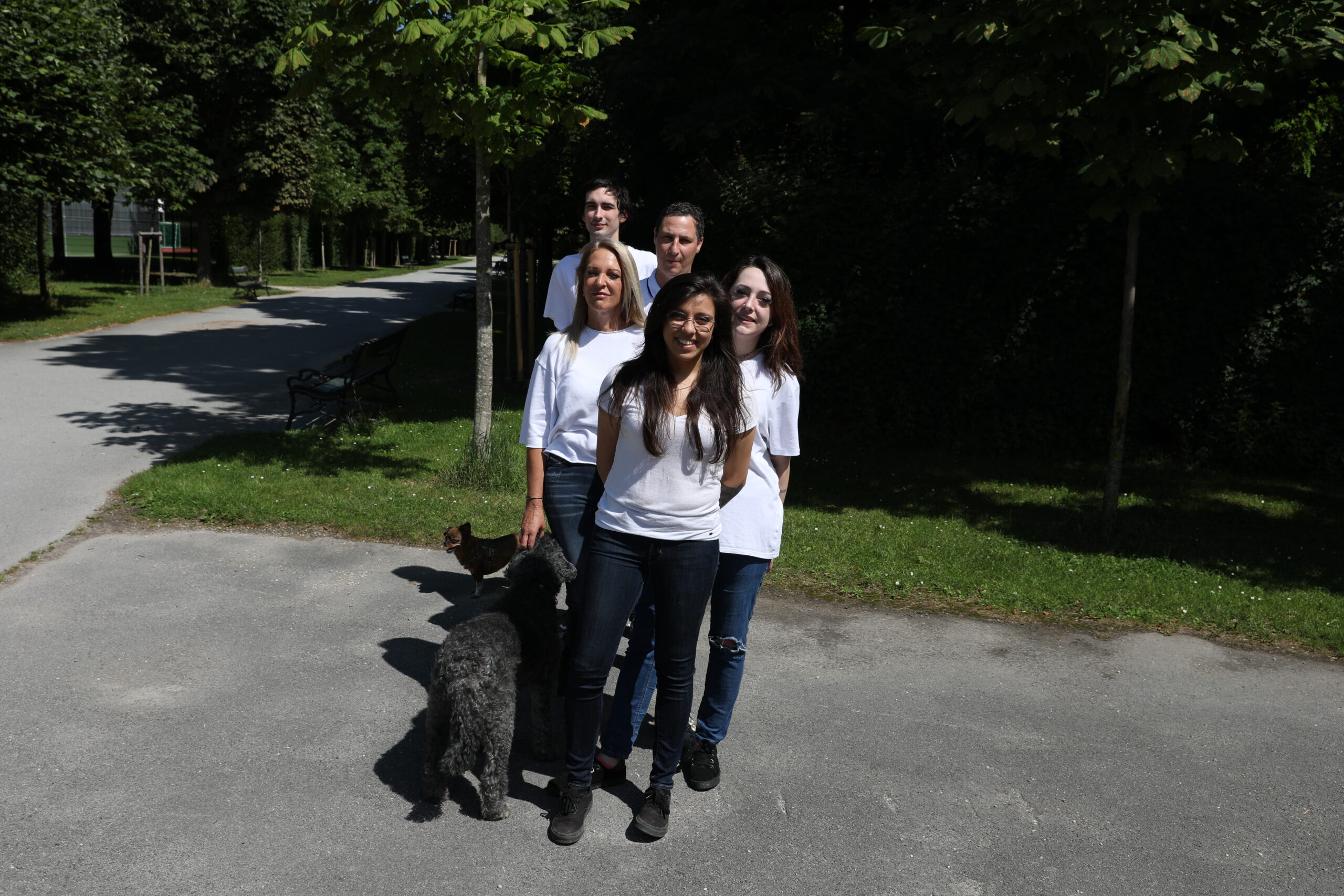 Team Foto, Karoline L., Olivia G., Susanne G., Bernhard S., Bernhard A. nacheinander